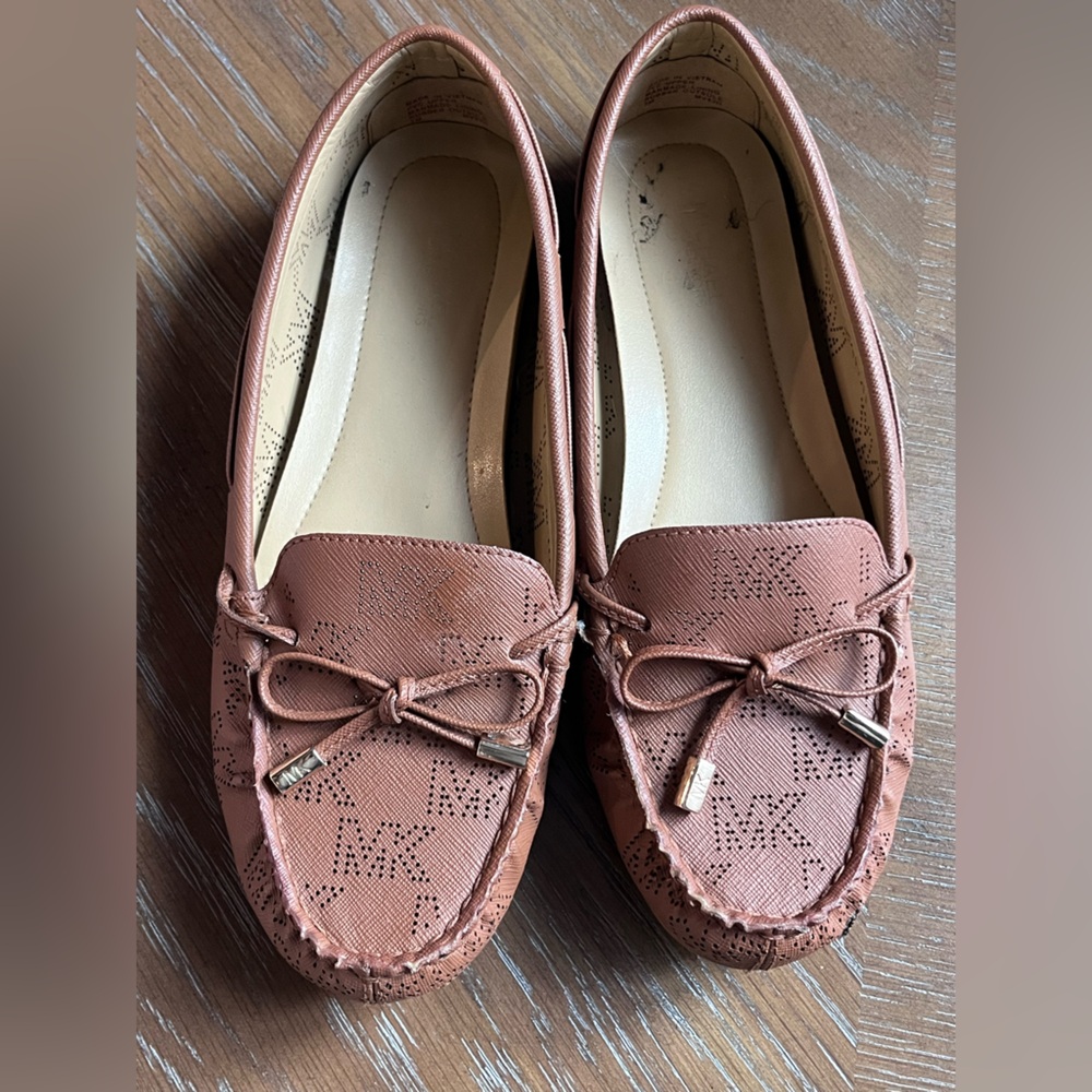 Michael Kors flats women’s Size 7 brown logo - Picture 1 of 8